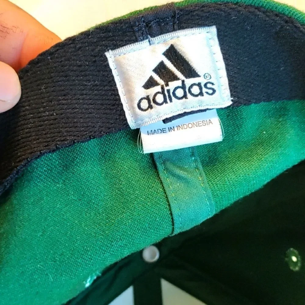 Notre Dame Fitted Hat - Picture 5 of 6